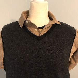 Tasso Elba Men’s sweater vest. ( M ) charcoal gray